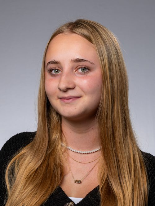 Leonie R Futura