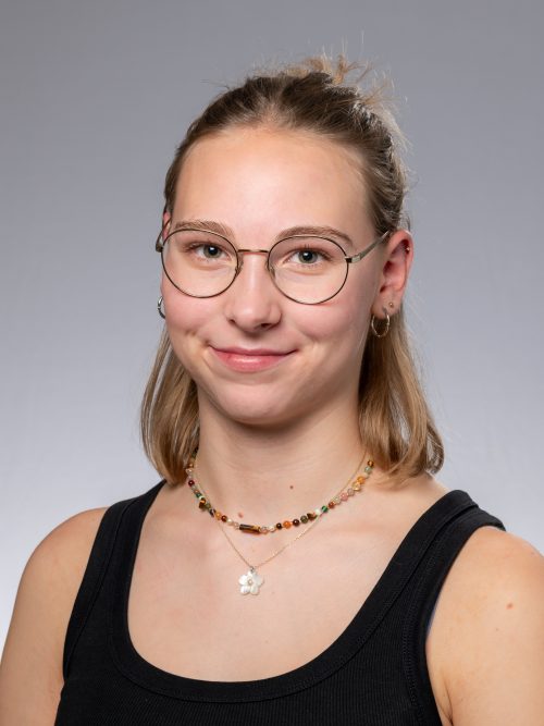 Lily Conz