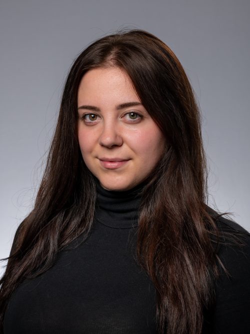 Luana B Schlössli