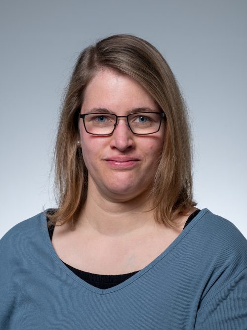 Nadine S Mogli